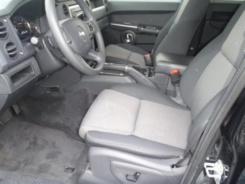 Jeep Commander 2010 photo 2