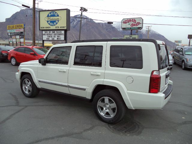 Jeep Commander 2010 photo 1