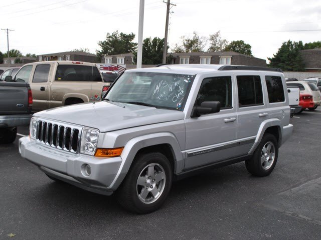 Jeep Commander 2010 photo 0