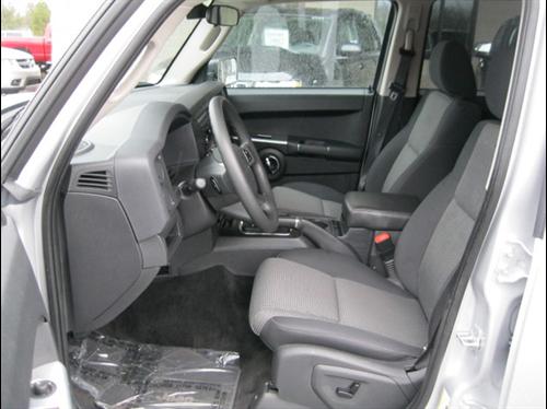 Jeep Commander 2010 photo 2