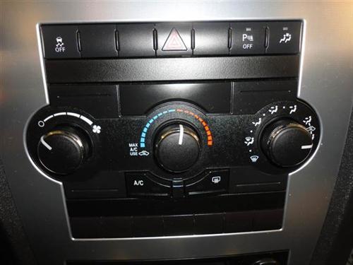 Jeep Commander 2010 photo 3