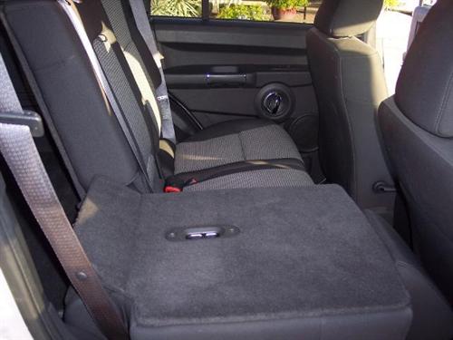 Jeep Commander 2010 photo 3