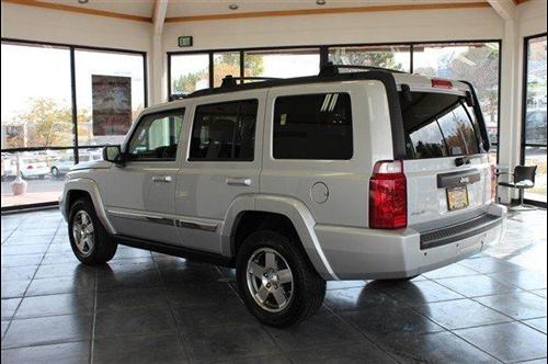Jeep Commander 2010 photo 1
