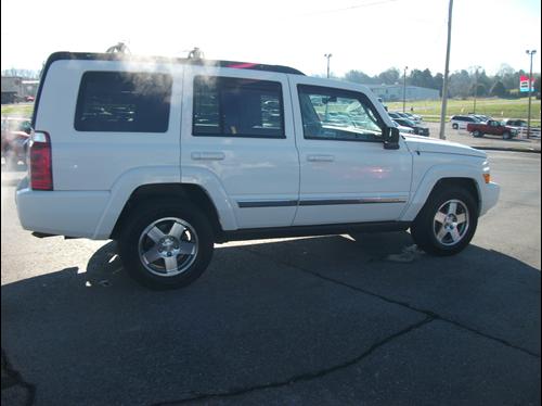 Jeep Commander 2010 photo 2