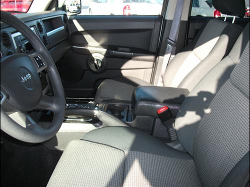 Jeep Commander 2010 photo 3