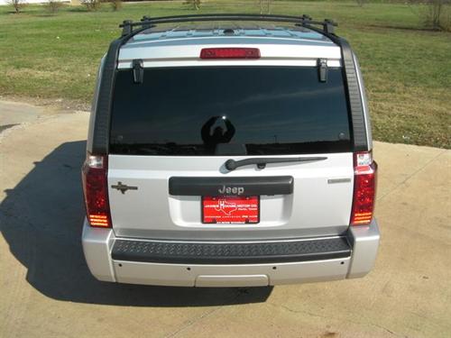 Jeep Commander 2010 photo 2