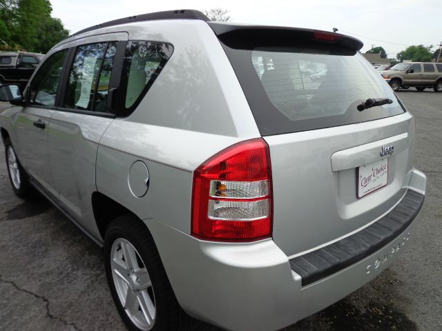 Jeep Compass 2007 photo 17