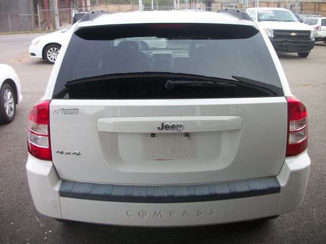 Jeep Compass 2008 photo 2