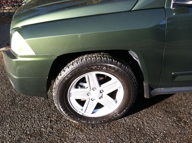 Jeep Compass Extended Cab V8 LT W/1lt SUV