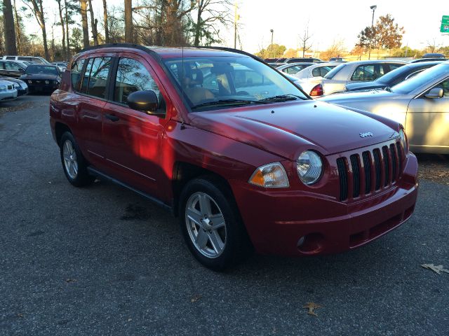 Jeep Compass Extended Cab V8 LT W/1lt SUV