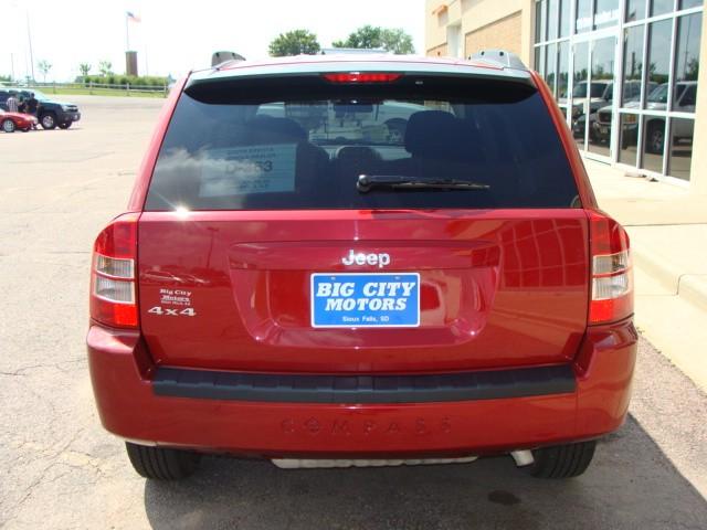 Jeep Compass 2010 photo 2