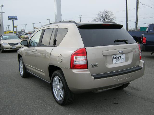 Jeep Compass 2010 photo 2