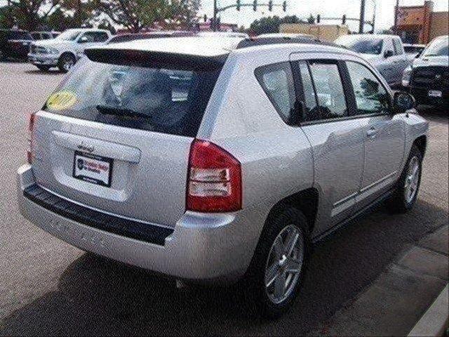 Jeep Compass 2010 photo 1