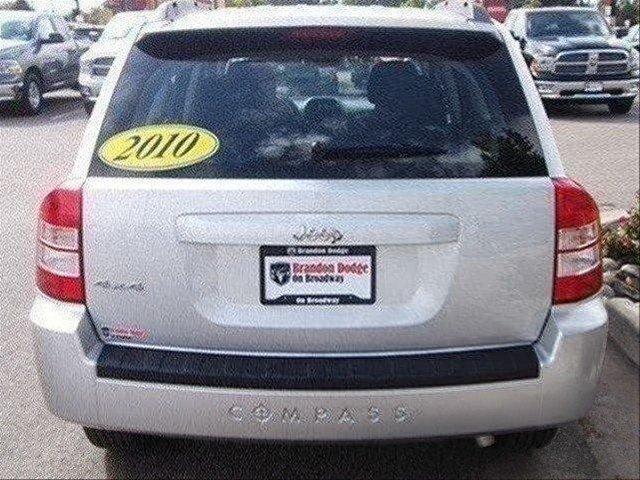Jeep Compass 2010 photo 2