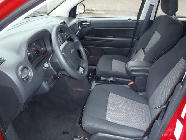 Jeep Compass 2010 photo 5