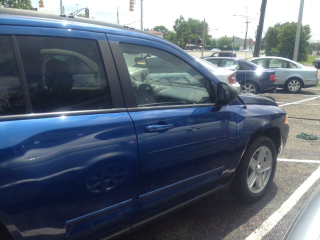 Jeep Compass 2010 photo 2