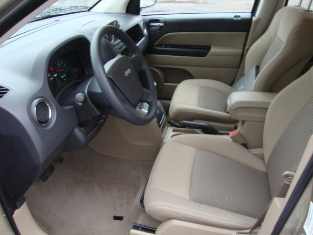 Jeep Compass 2010 photo 4