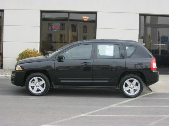 Jeep Compass 2010 photo 1