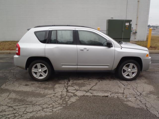 Jeep Compass 2010 photo 1