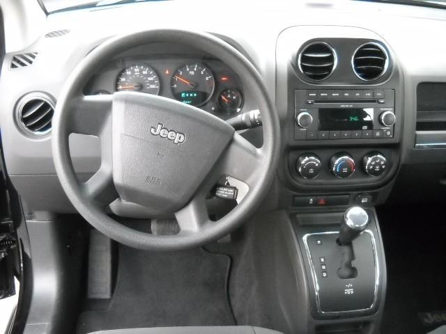 Jeep Compass 2010 photo 3