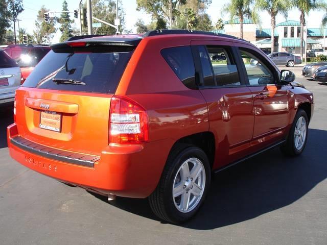 Jeep Compass 2010 photo 1