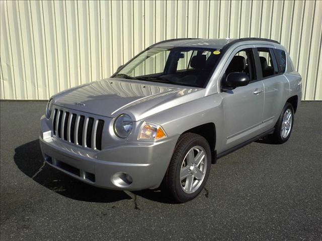 Jeep Compass 2WD Reg Cab 119. Sport Utility