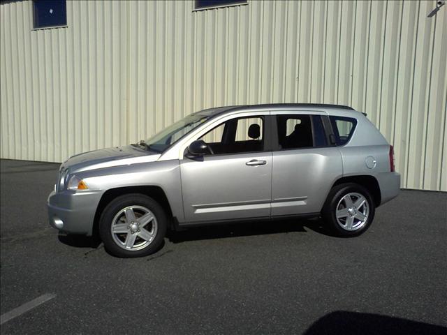 Jeep Compass 2010 photo 4
