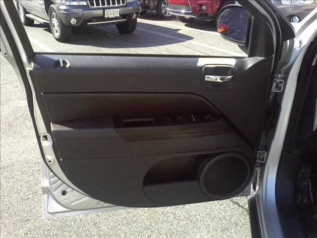 Jeep Compass 2010 photo 5