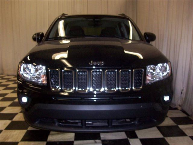 Jeep Compass 2011 photo 2