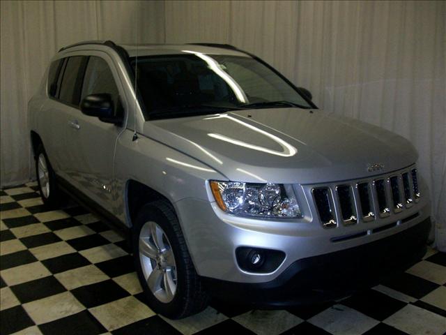 Jeep Compass 2011 photo 2