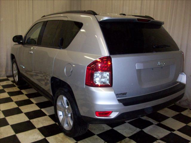 Jeep Compass 2011 photo 4