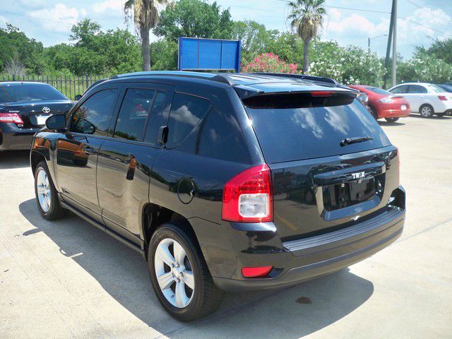 Jeep Compass 2011 photo 1