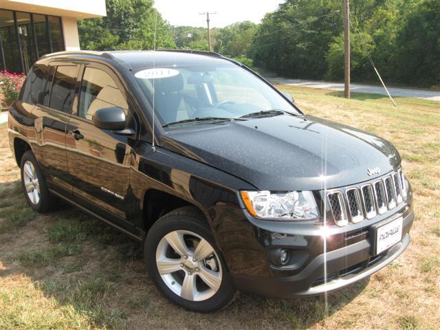 Jeep Compass 2011 photo 2