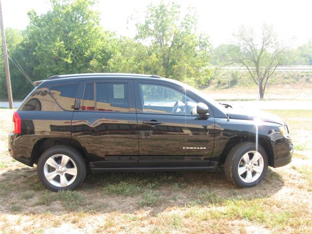 Jeep Compass 2011 photo 3
