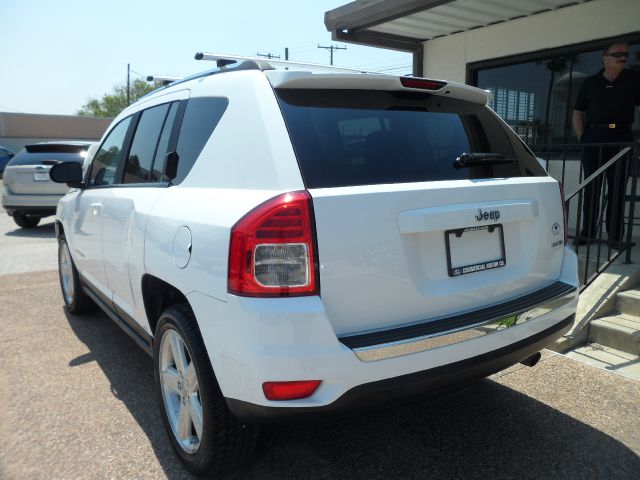 Jeep Compass 2011 photo 1