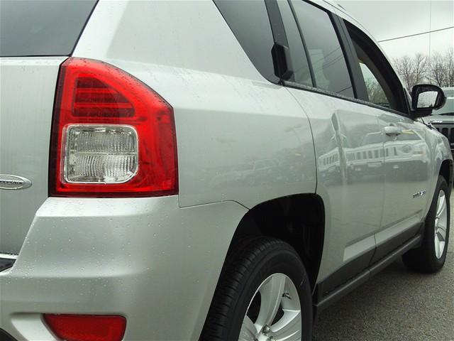 Jeep Compass 2011 photo 1