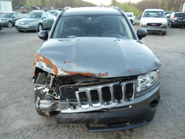 Jeep Compass 2011 photo 1