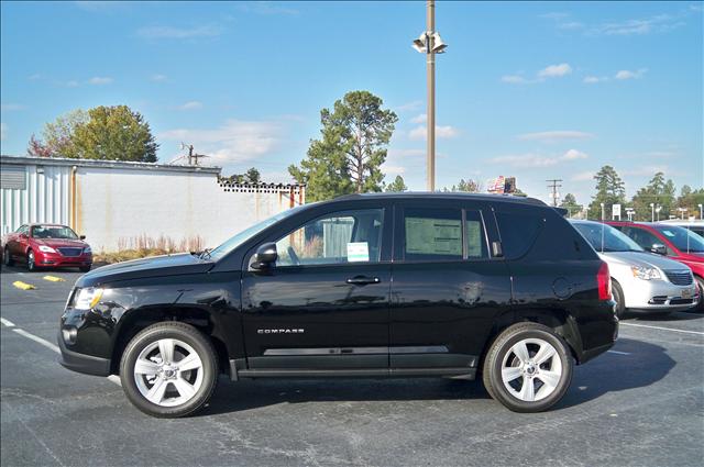 Jeep Compass 2012 photo 2