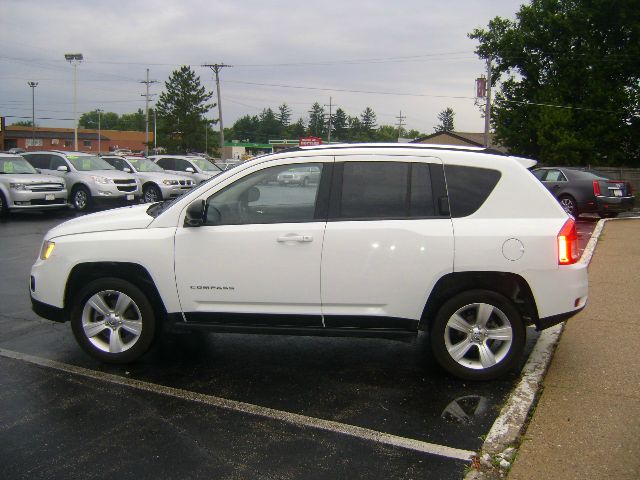 Jeep Compass 2012 photo 1