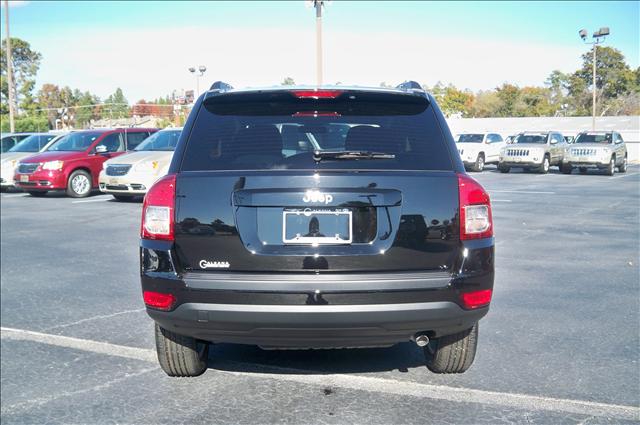 Jeep Compass 2012 photo 4