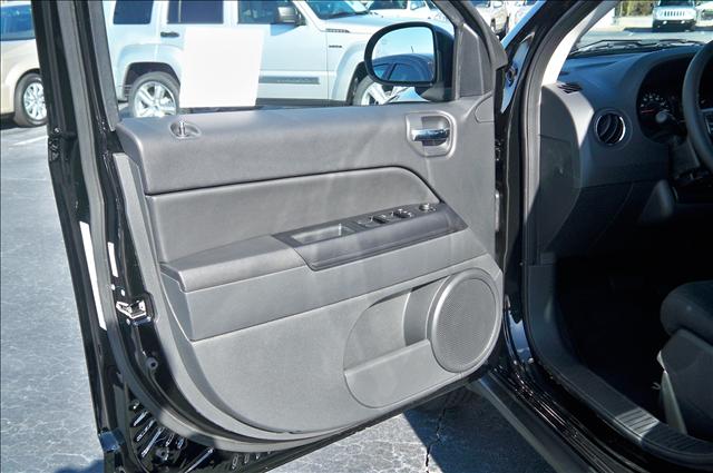 Jeep Compass 2012 photo 5