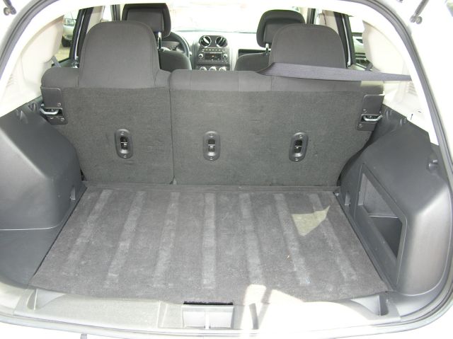 Jeep Compass 2012 photo 2