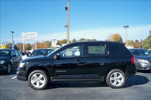 Jeep Compass 2012 photo 2
