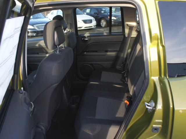 Jeep Compass 2012 photo 5