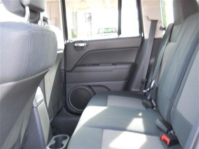 Jeep Compass 2012 photo 4