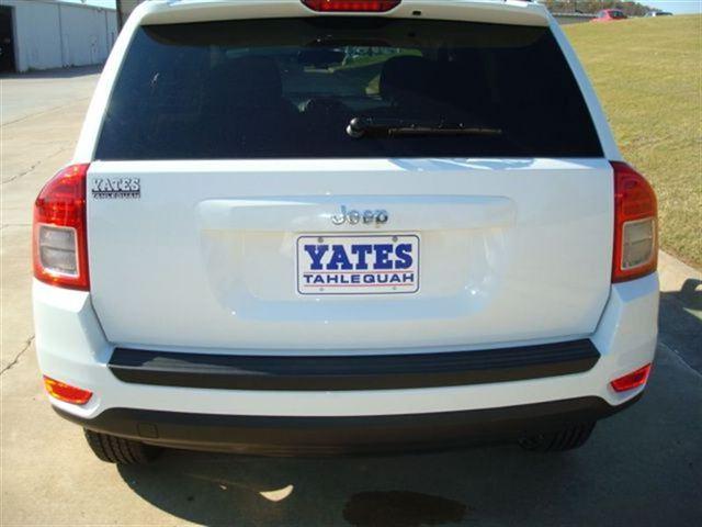 Jeep Compass 2012 photo 2