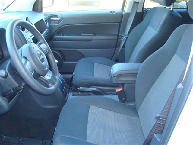 Jeep Compass 2012 photo 4