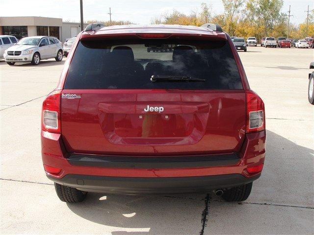Jeep Compass 2012 photo 2