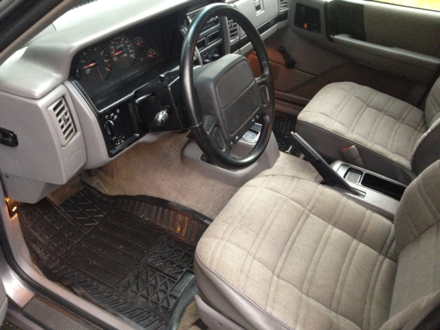 Jeep Grand Cherokee Ram 3500 Diesel 2-WD SUV