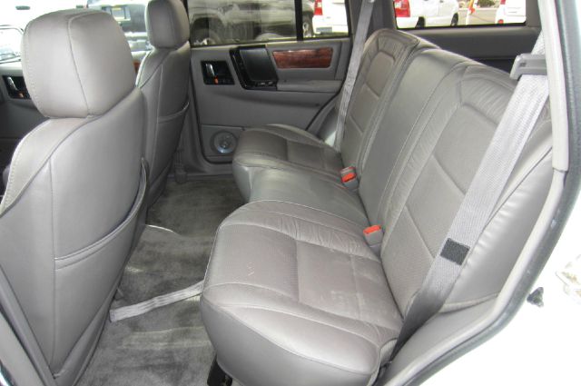 Jeep Grand Cherokee Super SUV